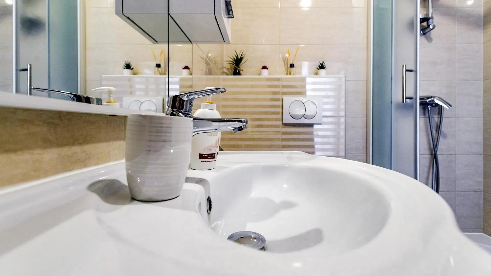 Modern Apartment In Peaceful Area - Zadar